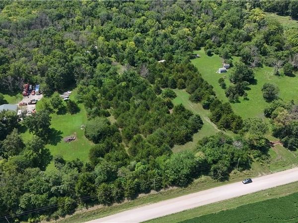17401 E 1850 Road, Lacygne, KS 66040