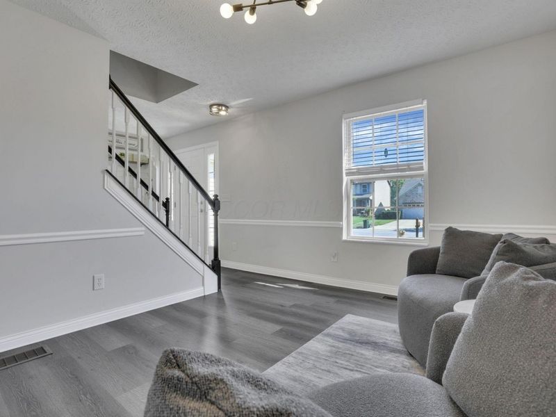 572 Fields Meadow Drive, Sunbury, OH 43074 Photo 10