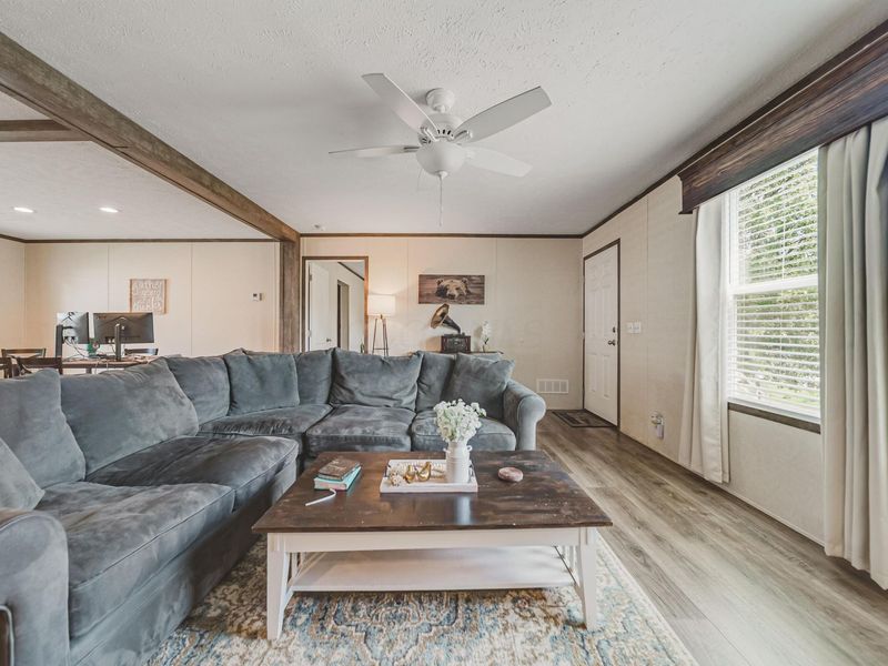 5965 Harrisburg Georgesville Road, Unit 8, Grove City, OH 43123 Photo 7