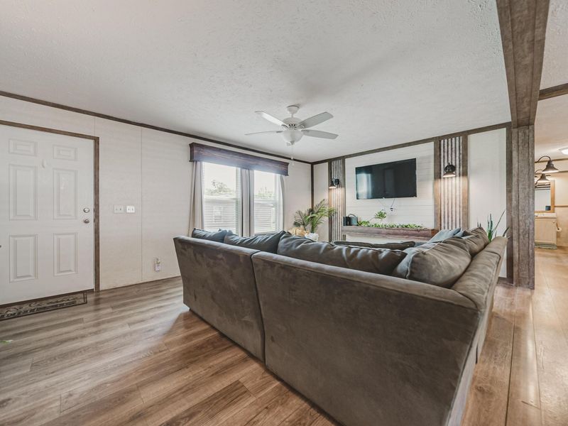 5965 Harrisburg Georgesville Road, Unit 8, Grove City, OH 43123 Photo 9