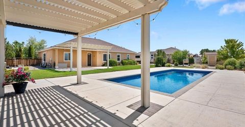 9585 Hayfield Drive, Spanish Springs, NV 89441 Photo