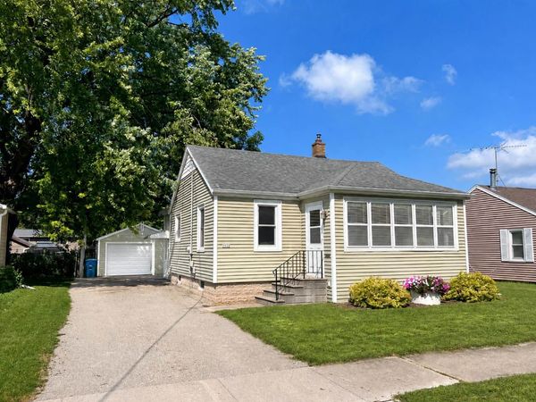 2317 MT VERNON STREET, Oshkosh, WI 54901