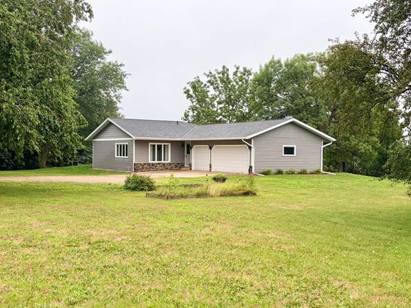 4131 75th Street NW, Pennock, MN 56279
