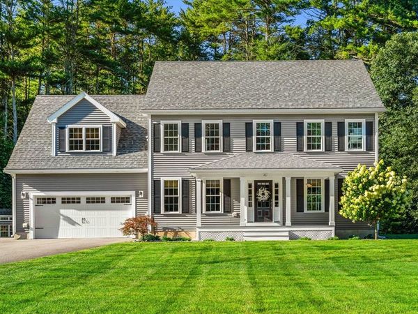 431 River St, Dunstable, MA 01827