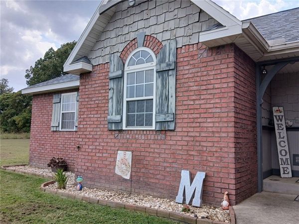 1067 Mercedes Drive, Harrison, AR 72601