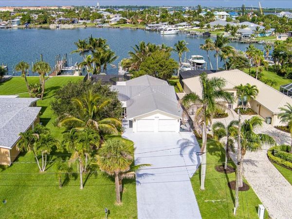 309 FERNANDINA Street, Hutchinson Island, FL 34949