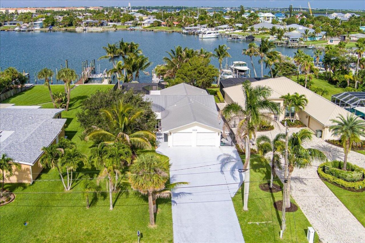 309 Fernandina Street, Hutchinson Island, FL 34949 Main Photo