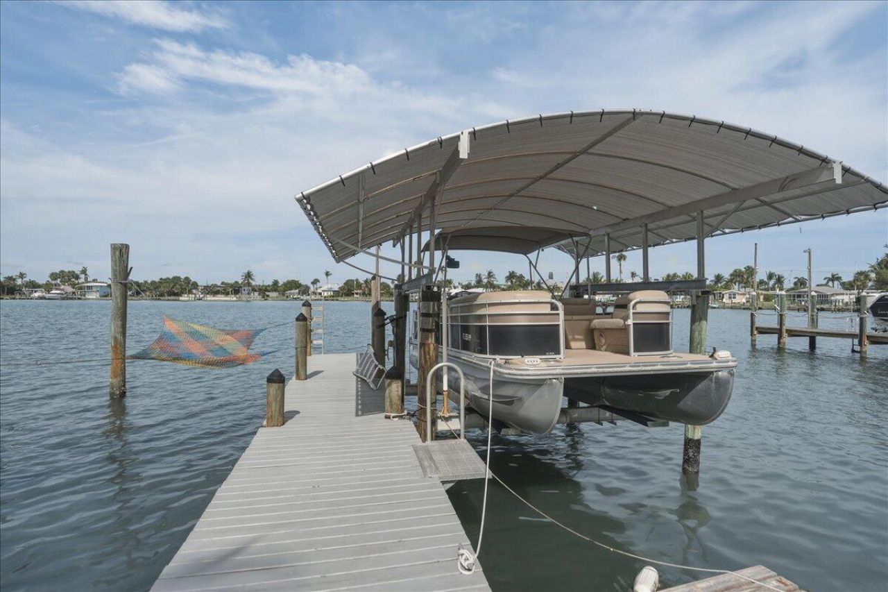 309 Fernandina Street, Hutchinson Island, FL 34949 Photo