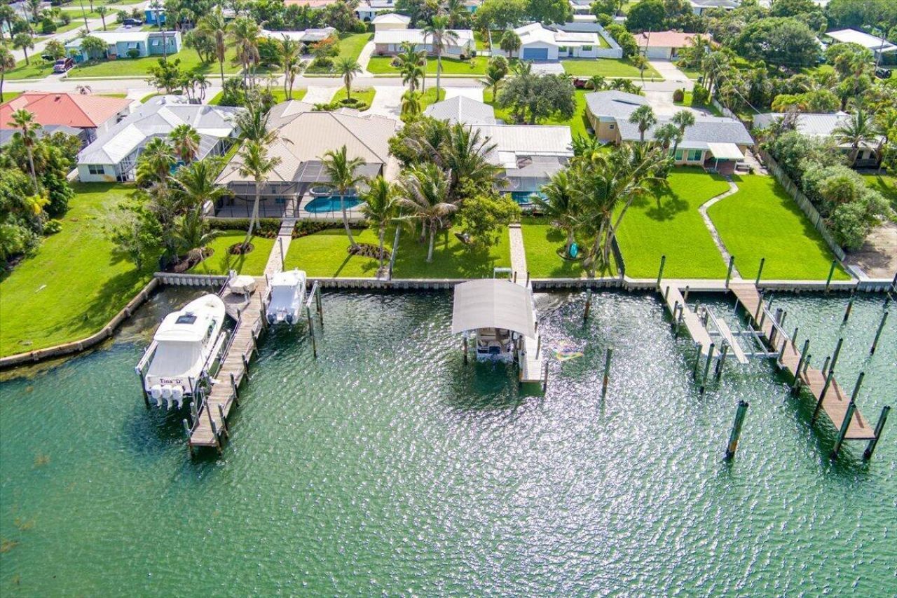 309 Fernandina Street, Hutchinson Island, FL 34949 Photo
