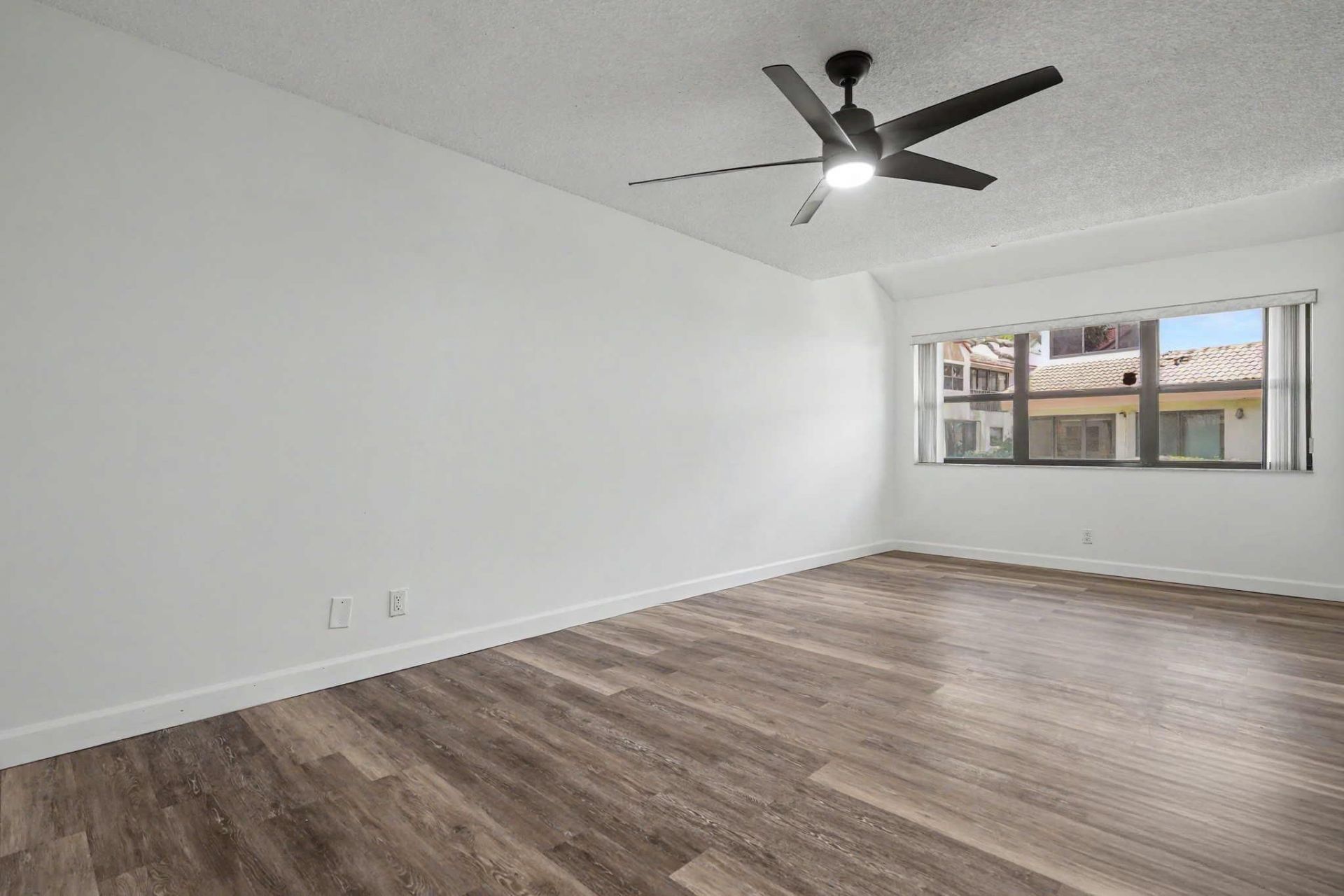 3405 Emerald Oaks Drive, Hollywood, FL 33021 Photo