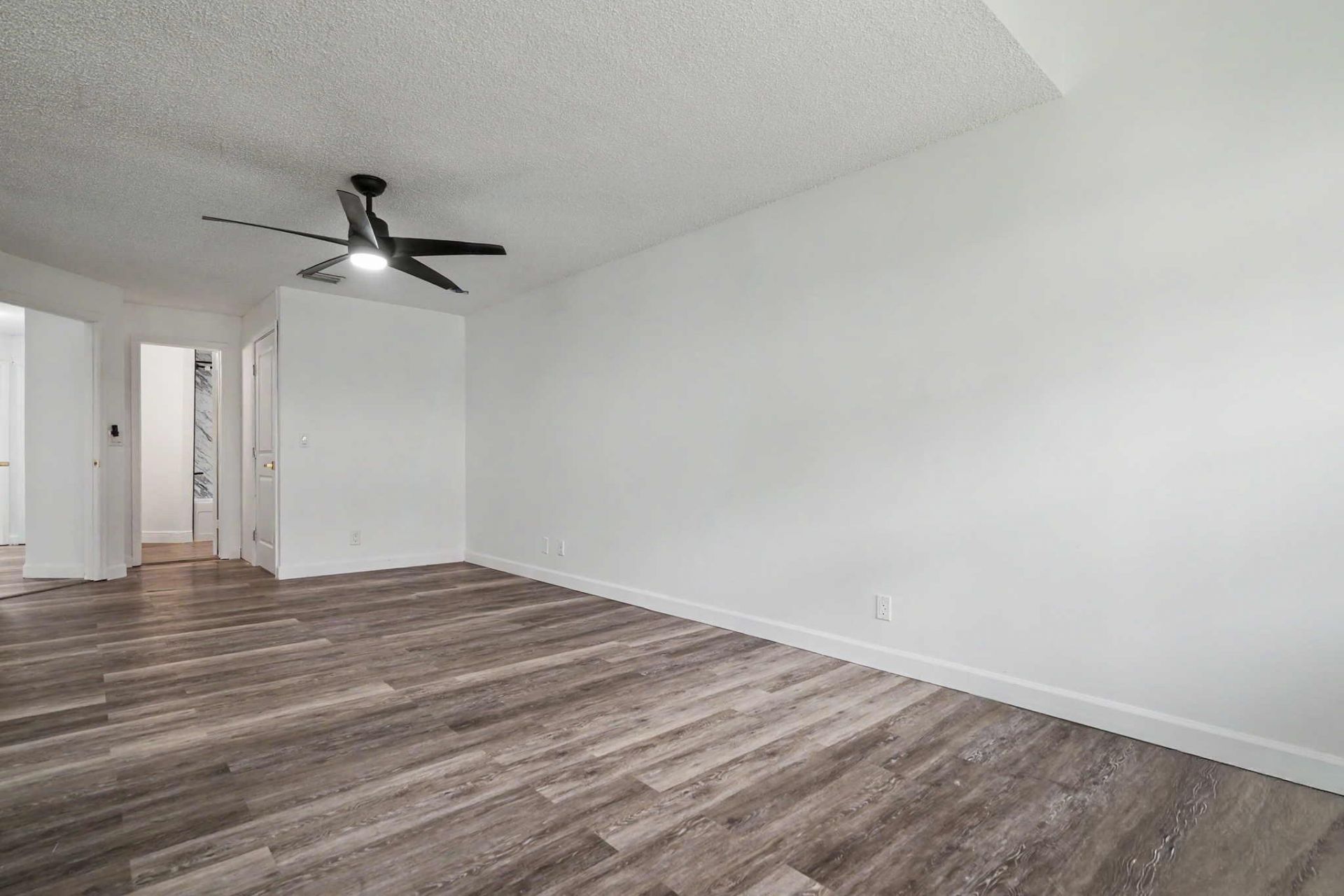 3405 Emerald Oaks Drive, Hollywood, FL 33021 Photo