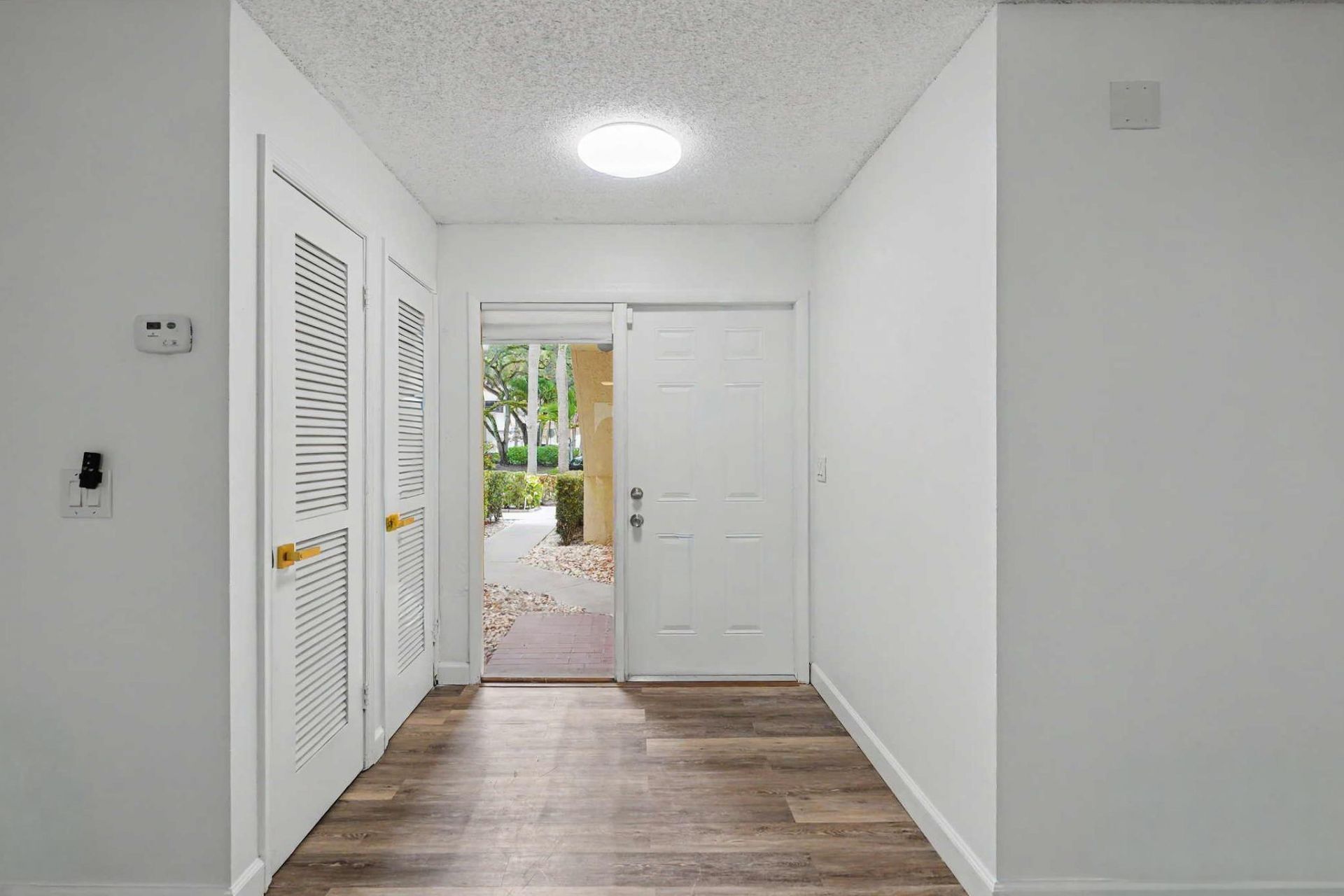 3405 Emerald Oaks Drive, Hollywood, FL 33021 Photo