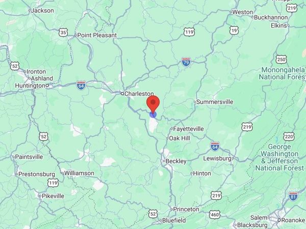 162 Michigan Ave, Smither, WV 25186