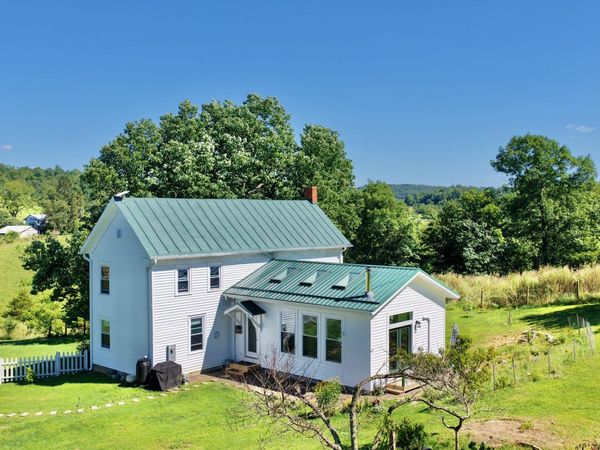 500 Charles Boothe Rd, Sinks Grove, WV 24976