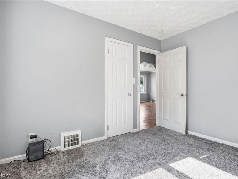 16705 Raymond Street, Maple Heights, OH 44137 Photo 18