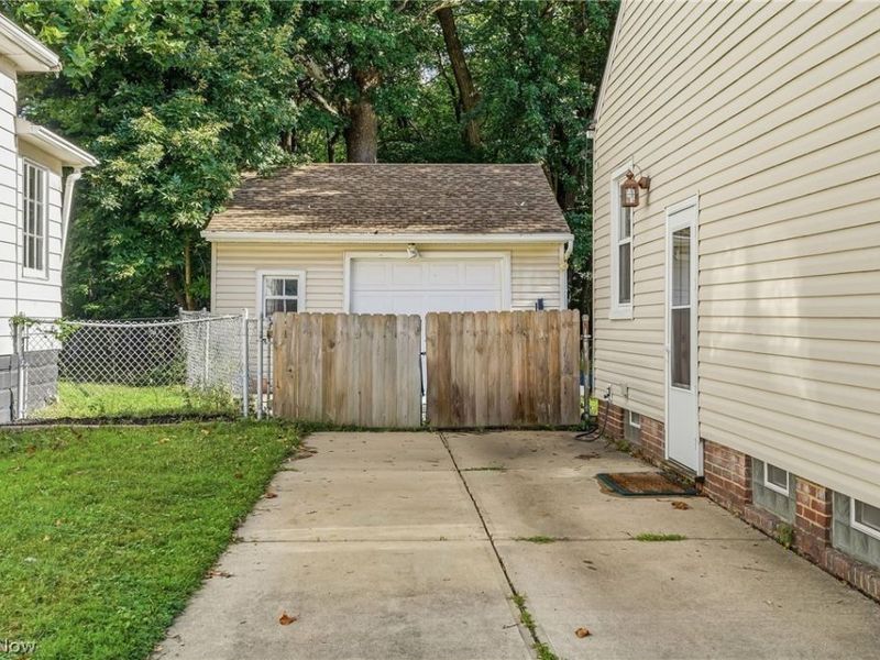 16705 Raymond Street, Maple Heights, OH 44137 Photo 36