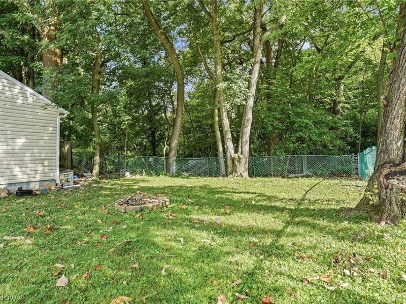 16705 Raymond Street, Maple Heights, OH 44137 Photo 39