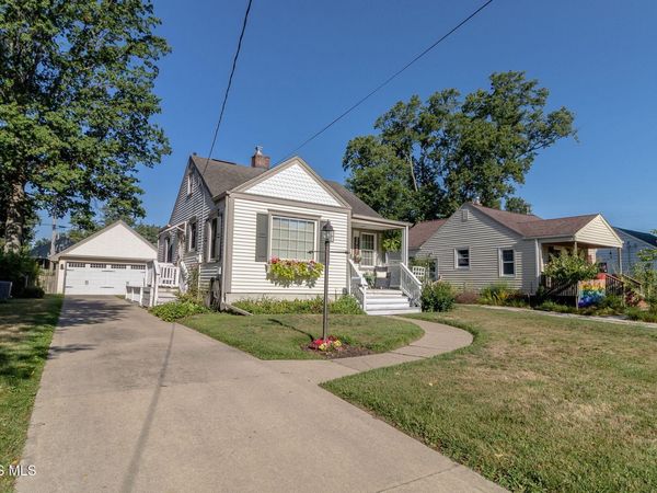 5927 Adelaide Drive, Toledo, OH 43613