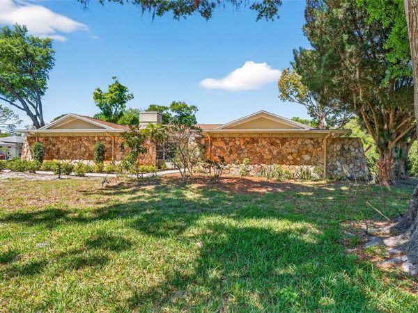 2111 PADDOCK CIRCLE , DUNEDIN, FL 34698