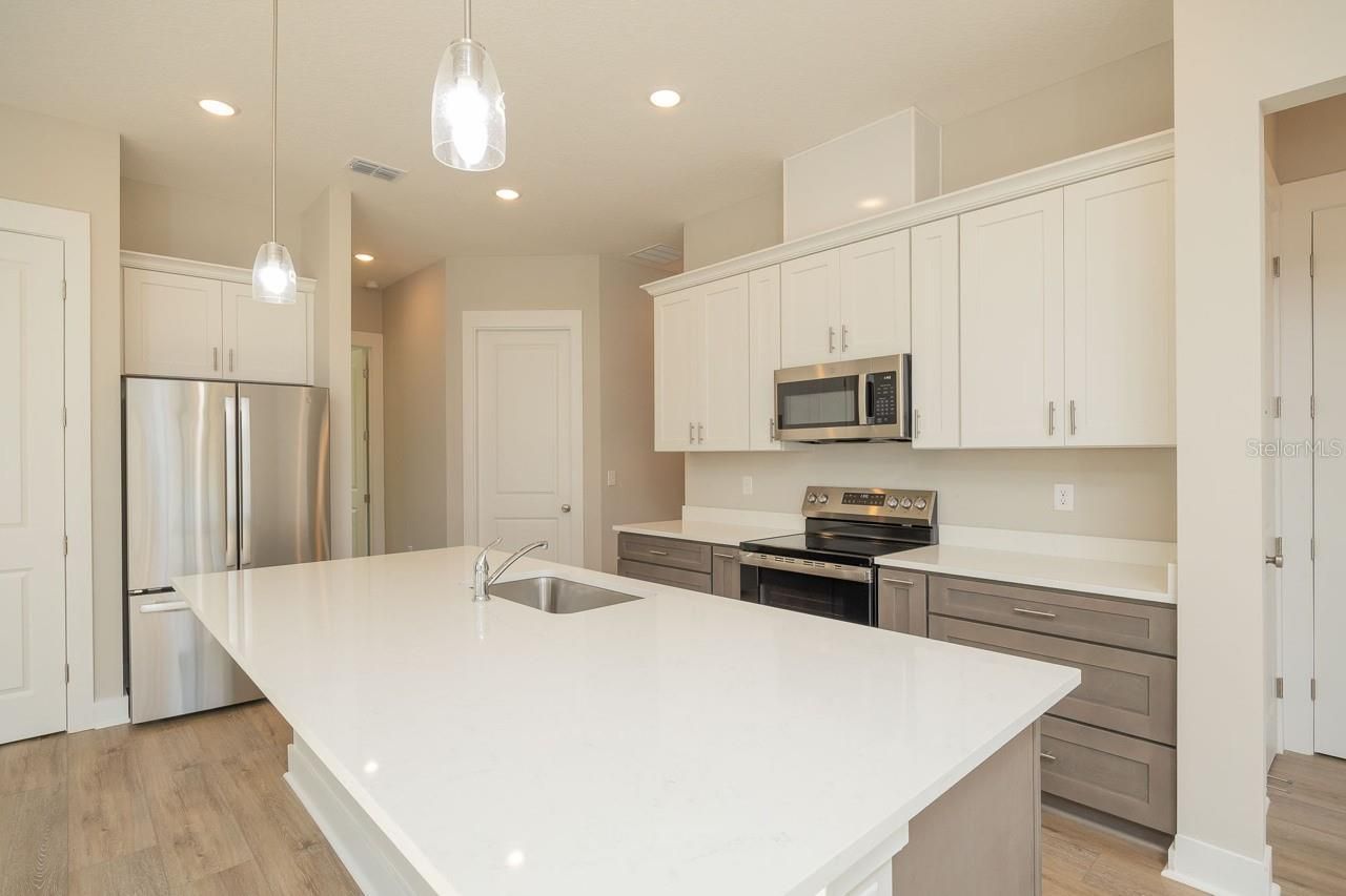 102 Orange Tree Road, East Palatka, FL 32131 Photo
