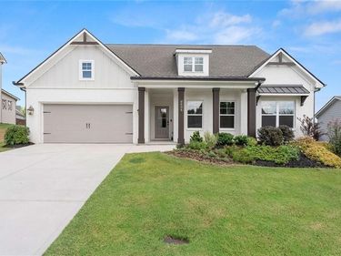 7125 Birch View Court, Flowery Branch, GA 30542