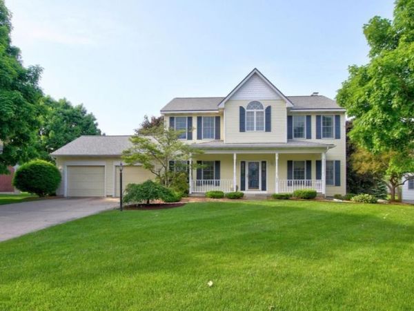 1450 Penncross Drive SE, Caledonia, MI 49316