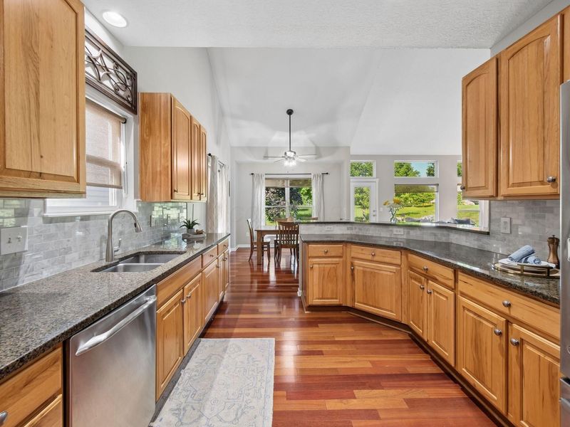 1038 Carnoustie Circle, Grove City, OH 43123 Photo 17