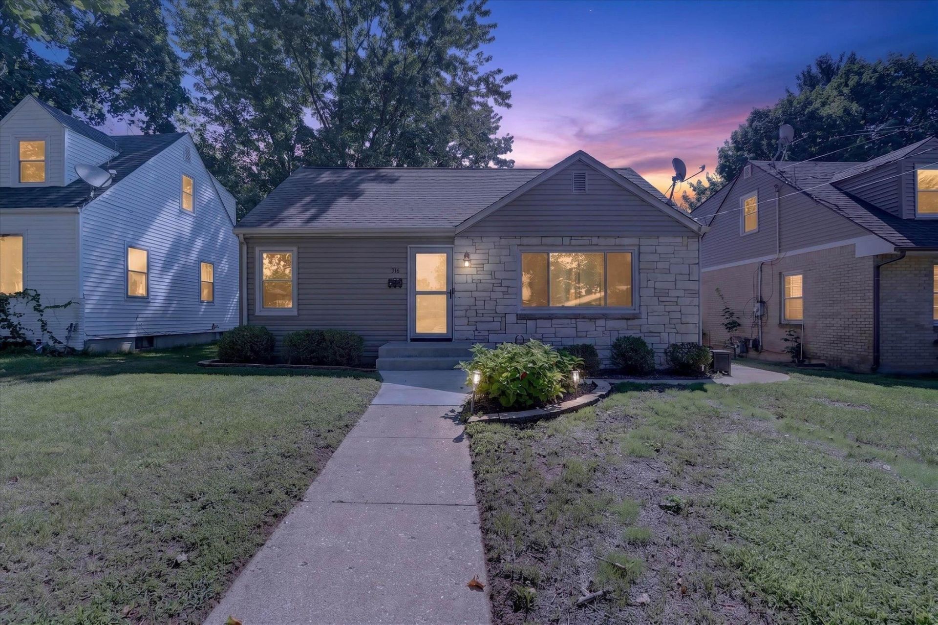 316 Hollister Avenue, Rockford, IL 61108 Main Photo