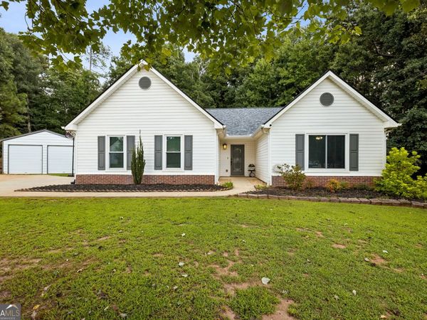 6253 Glen Port Circle, Flowery Branch, GA 30542