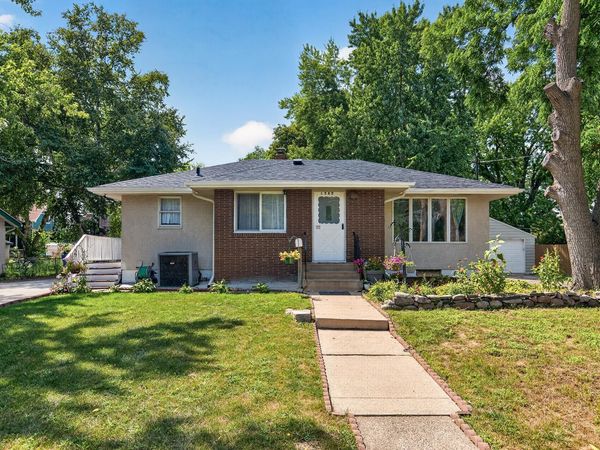 1587 Ruth Street N, Saint Paul, MN 55119