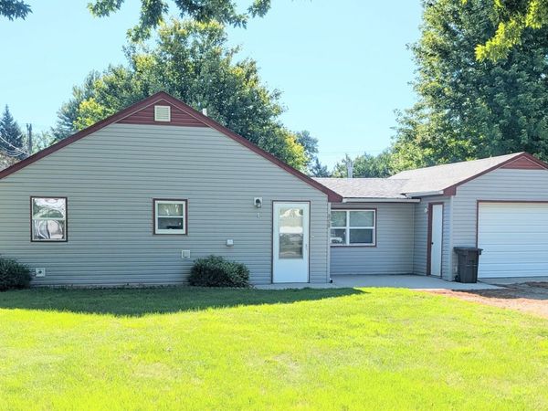 808 S 11th Street, Montevideo, MN 56265