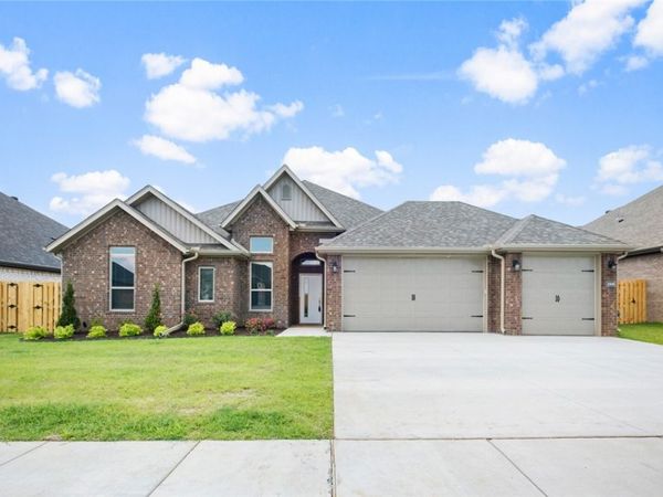2308 Charles Street , Pea Ridge, AR 72751