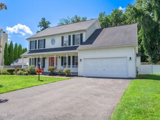 12 Sarah Court Colonie, NY 12205