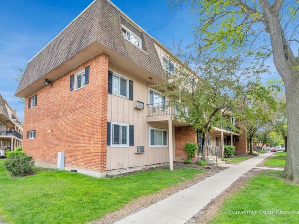 2506 Algonquin Road , Unit 18, Rolling Meadows, IL 60008