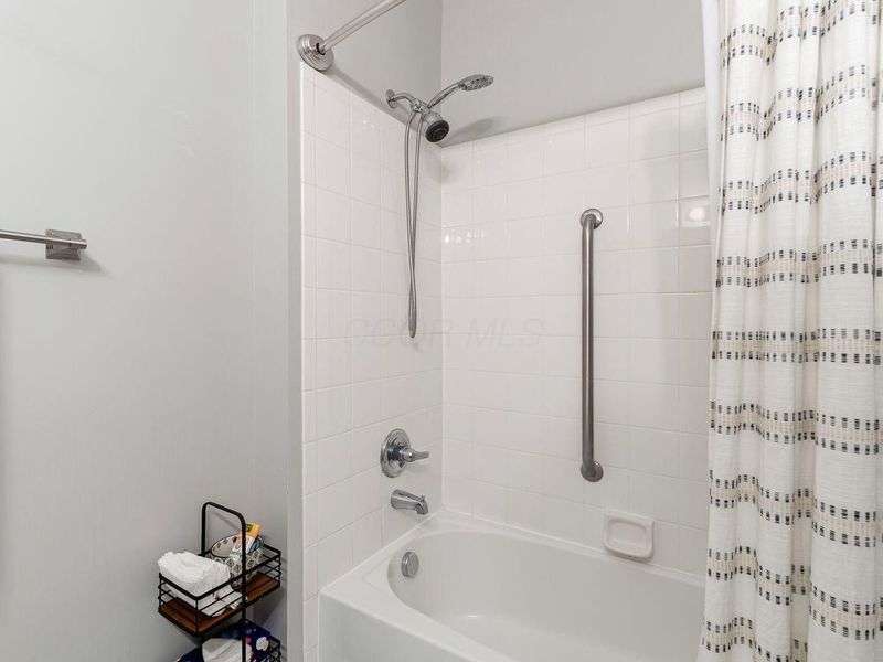 1499 Cascade Drive, Unit 24, Grove City, OH 43123 Photo 23