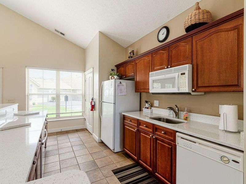 1499 Cascade Drive, Unit 24, Grove City, OH 43123 Photo 31
