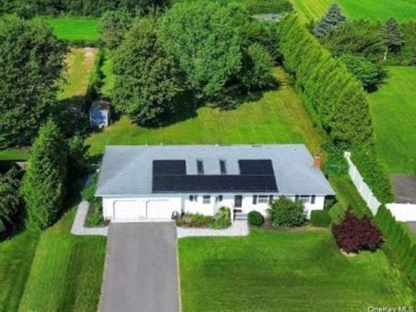 124 Donna Drive , Baiting Hollow, NY 11933