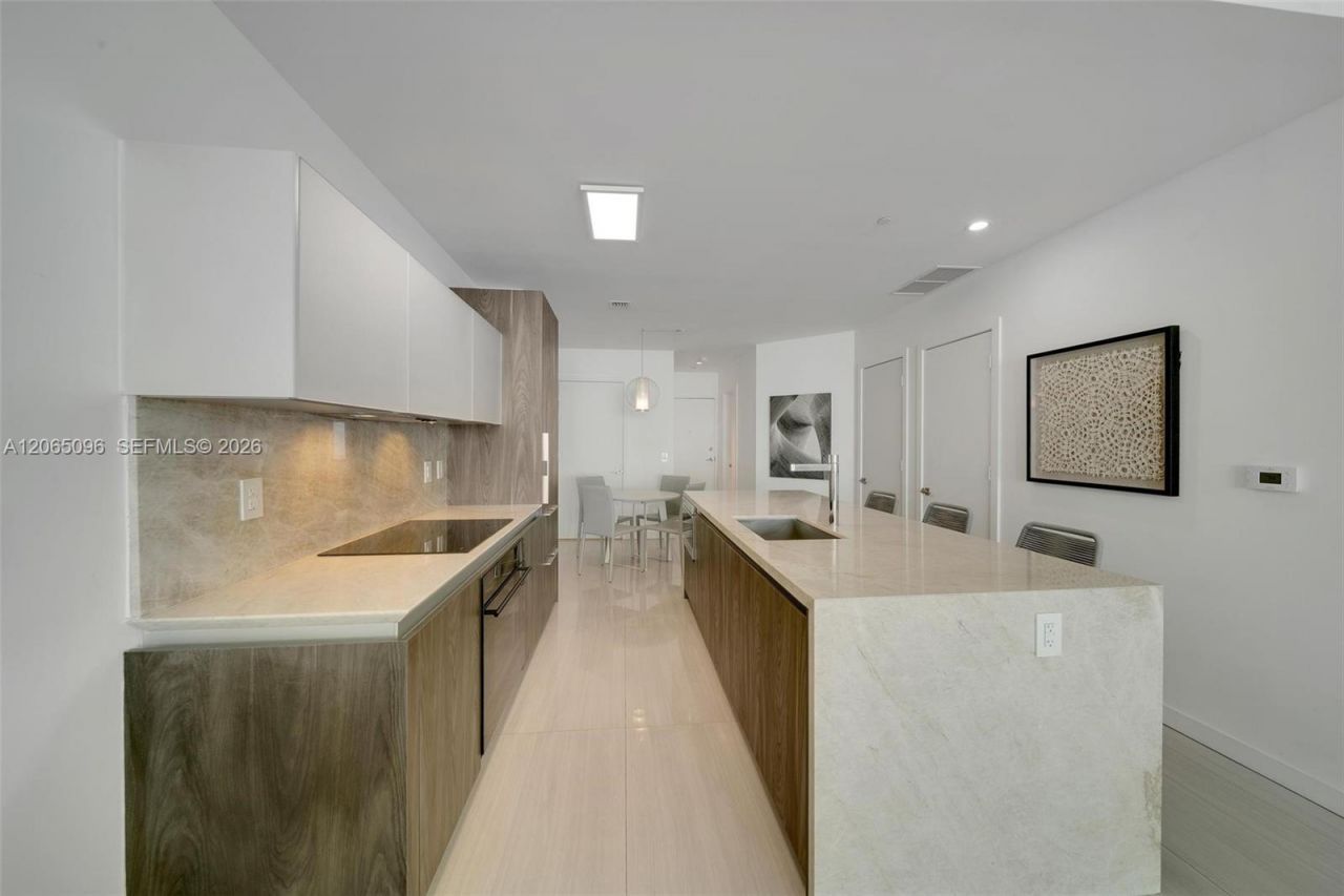 480 NE 31st St , Unit 605, Miami, FL 33137 Photo