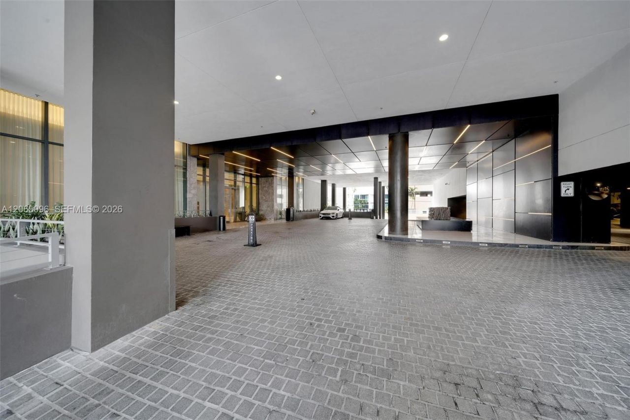 480 NE 31st St , Unit 605, Miami, FL 33137 Photo