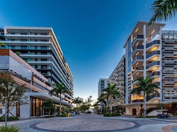 2920 NE 207th St , Unit 801, Aventura, FL 33180