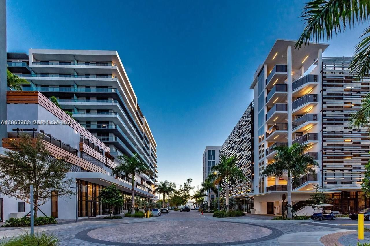 2920 NE 207th St , Unit 801, Aventura, FL 33180 Photo