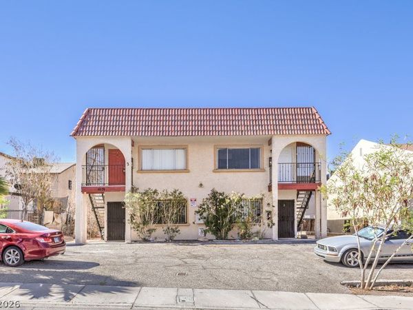 6979 Issac Avenue, Las Vegas, NV 89156