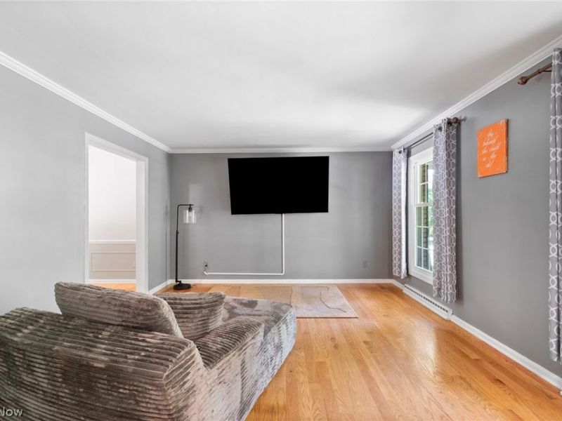925 Sandin Road, Akron, OH 44333 Photo 6