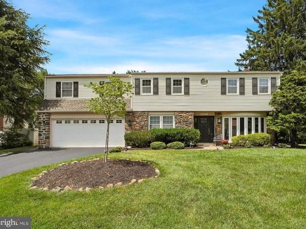 2027 WISTERIA LANE , LAFAYETTE HILL, PA 19444
