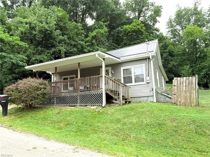 349 Fishers Lane, Zanesville, OH 43701 Photo 1