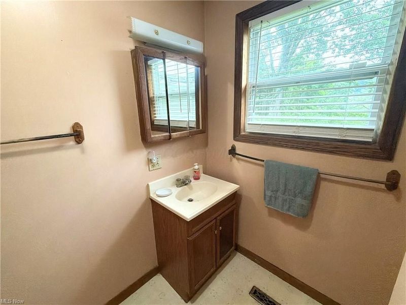 349 Fishers Lane, Zanesville, OH 43701 Photo 21