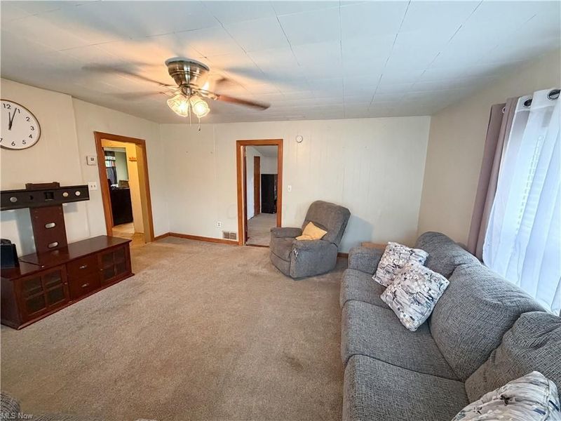 349 Fishers Lane, Zanesville, OH 43701 Photo 5