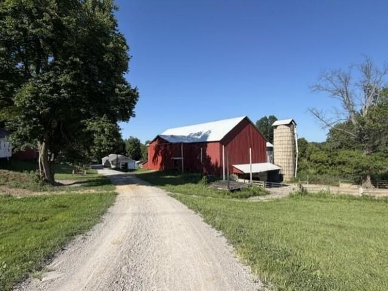 293 Township Road 181 SW, Junction City, OH 43748 Photo 2