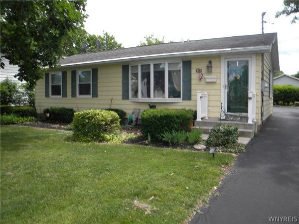 719 Oneida Street, Lewiston, NY 14092
