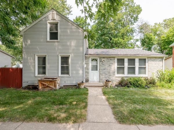 411 3rd Avenue W, Shakopee, MN 55379